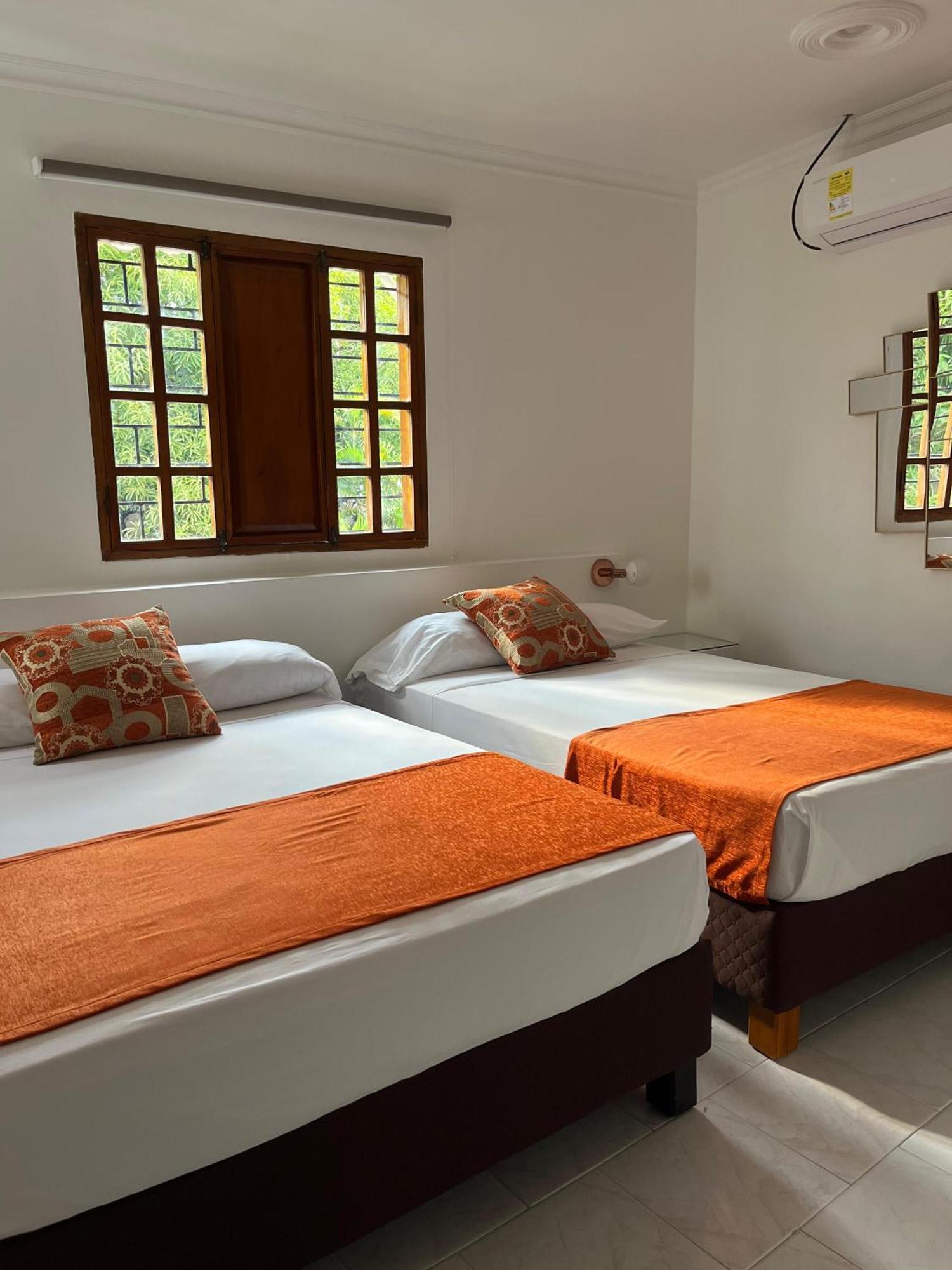 La 10B Hostel Cartagena Екстериор снимка